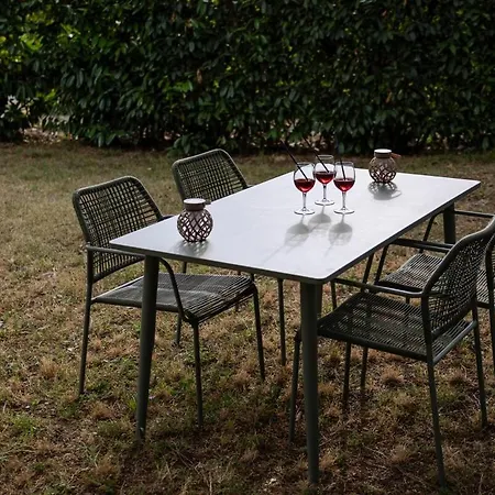 Vakantiehuis The Secret Garden - Pool, Garden&parking *