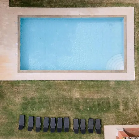 The Secret Garden - Pool, Garden And Parking Prázdninový dům *