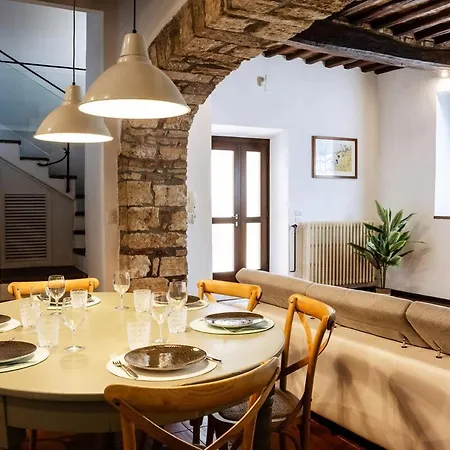 Vakantiehuis The Secret Garden - Pool, Garden&parking *