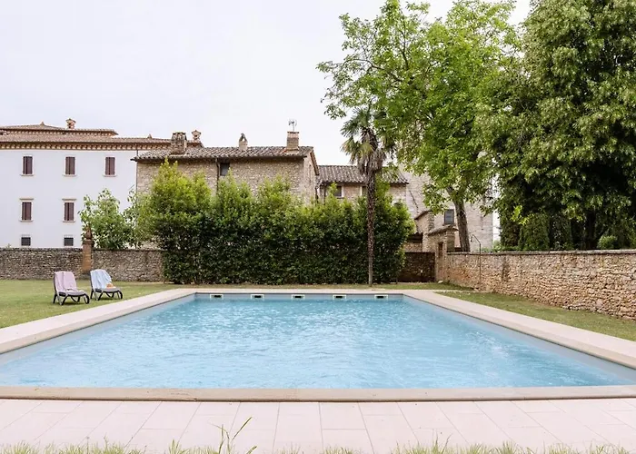 Ferienhaus The Secret Garden - Pool, Garden And Parking